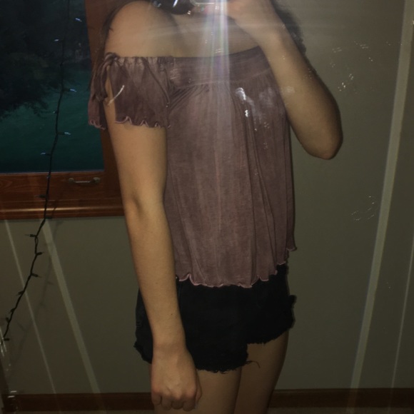 Off The Shoulder Blush American Eagle Top! - Picture 2 of 4